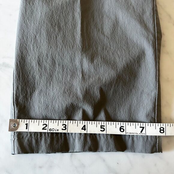 Eastern Mountain Sports Grey Hiking Pants Convertible Roll Up-Women's Size 12 R - Picture 14 of 15
